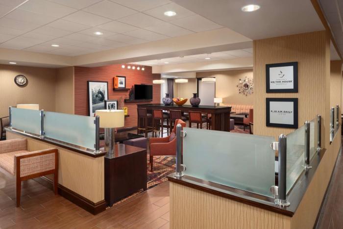 hampton inn belle vernon