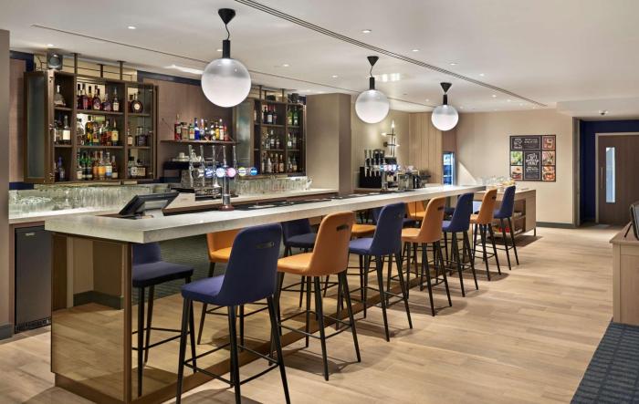hyatt place london heathrow airport