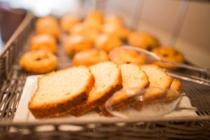 hotel restaurant sanary holidays and work