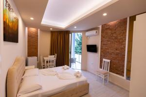 Hotel Joni Premium,,4 star