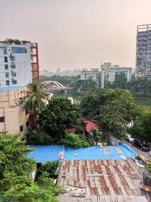 hotel lake view plaza