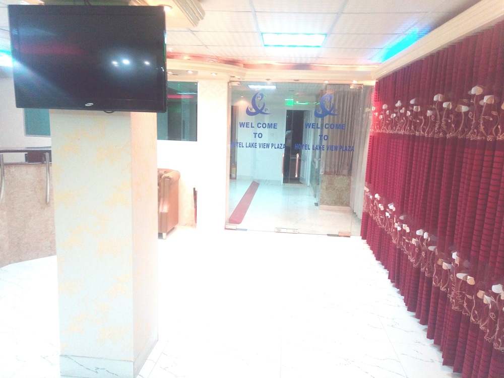 hotel lake view plaza