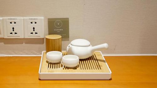 ji hotel shanghai railway station west tianmu road