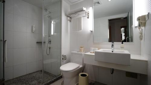 ji hotel shanghai railway station west tianmu road