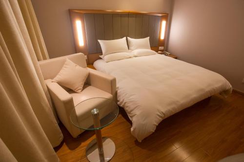 ji hotel shanghai railway station west tianmu road