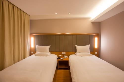ji hotel shanghai railway station west tianmu road