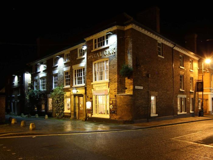 the royal oak hotel welshpool mid wales