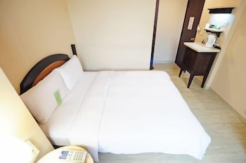 kindness hotel weiwuying