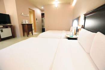 kindness hotel weiwuying