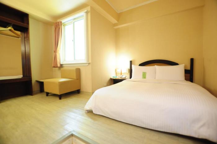 kindness hotel weiwuying