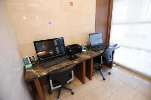 kindness hotel weiwuying