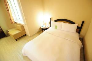 kindness hotel weiwuying