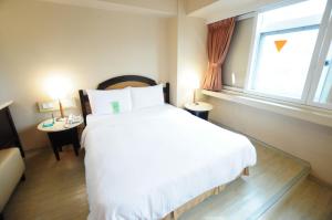 kindness hotel weiwuying