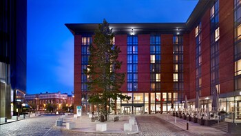 hilton garden inn birmingham brindley place