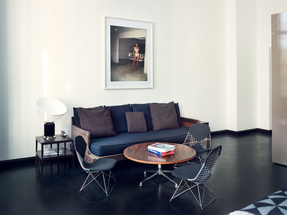 the qvest hideaway