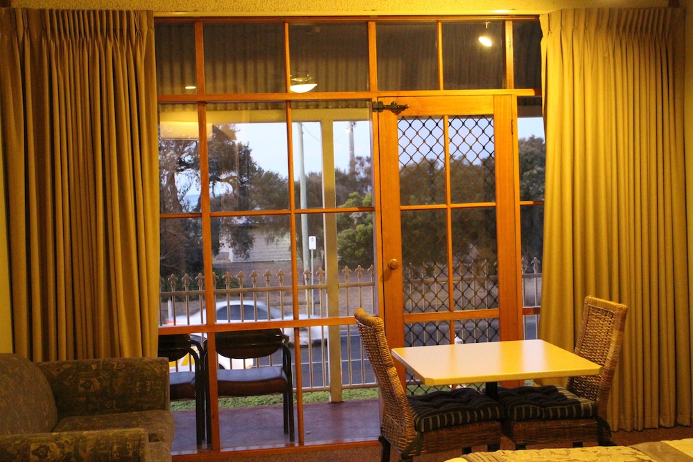 bayview motel rosebud