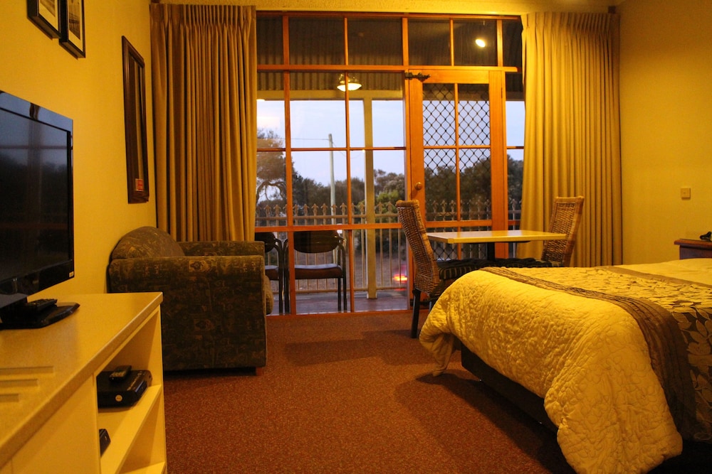 bayview motel rosebud