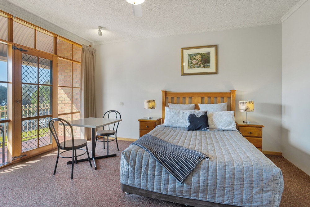 bayview motel rosebud