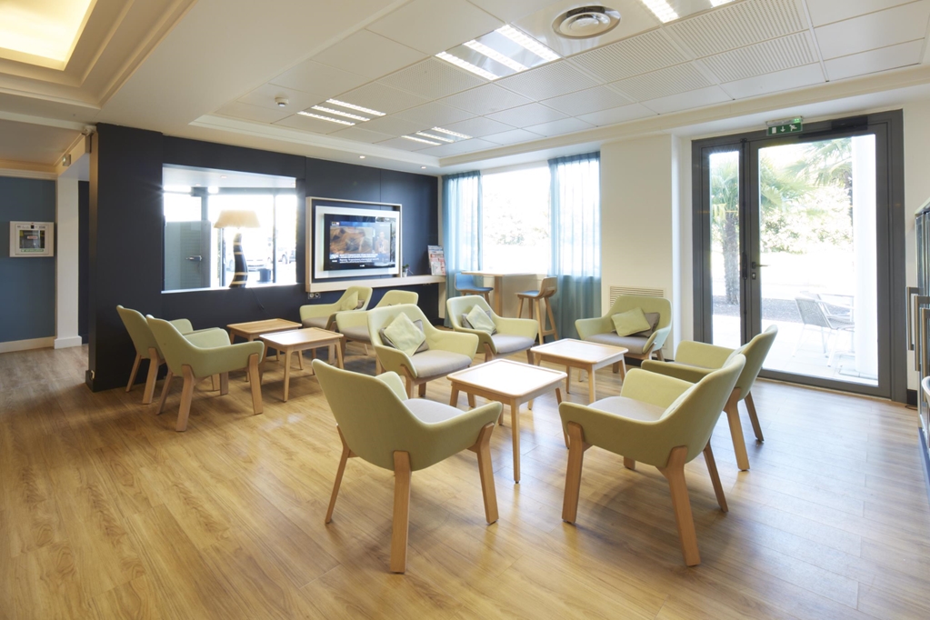 hotel kyriad bordeaux begles