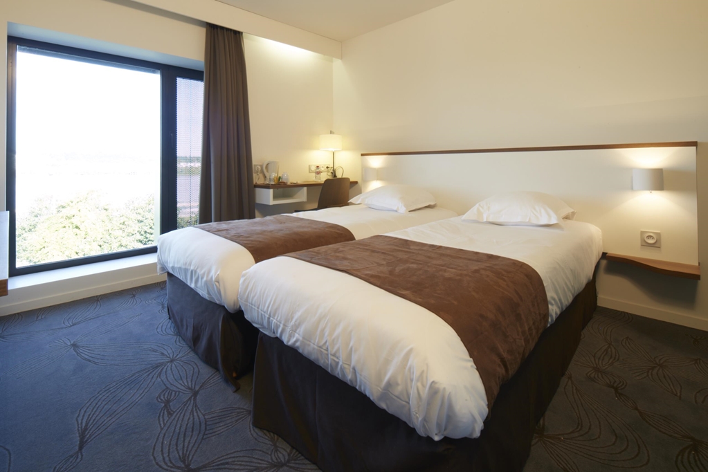 hotel kyriad bordeaux begles