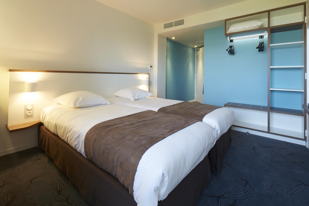 hotel kyriad bordeaux begles