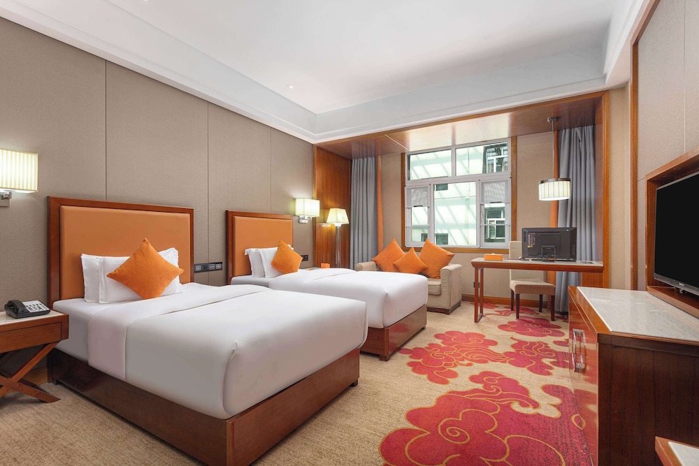 hawthorn by wyndham shangri la old town