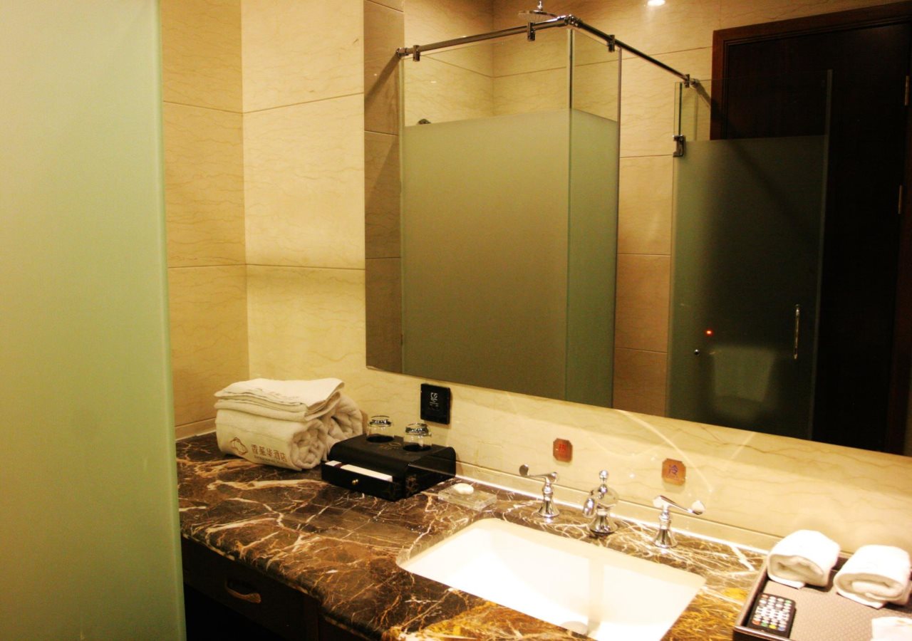 hawthorn by wyndham shangri la old town