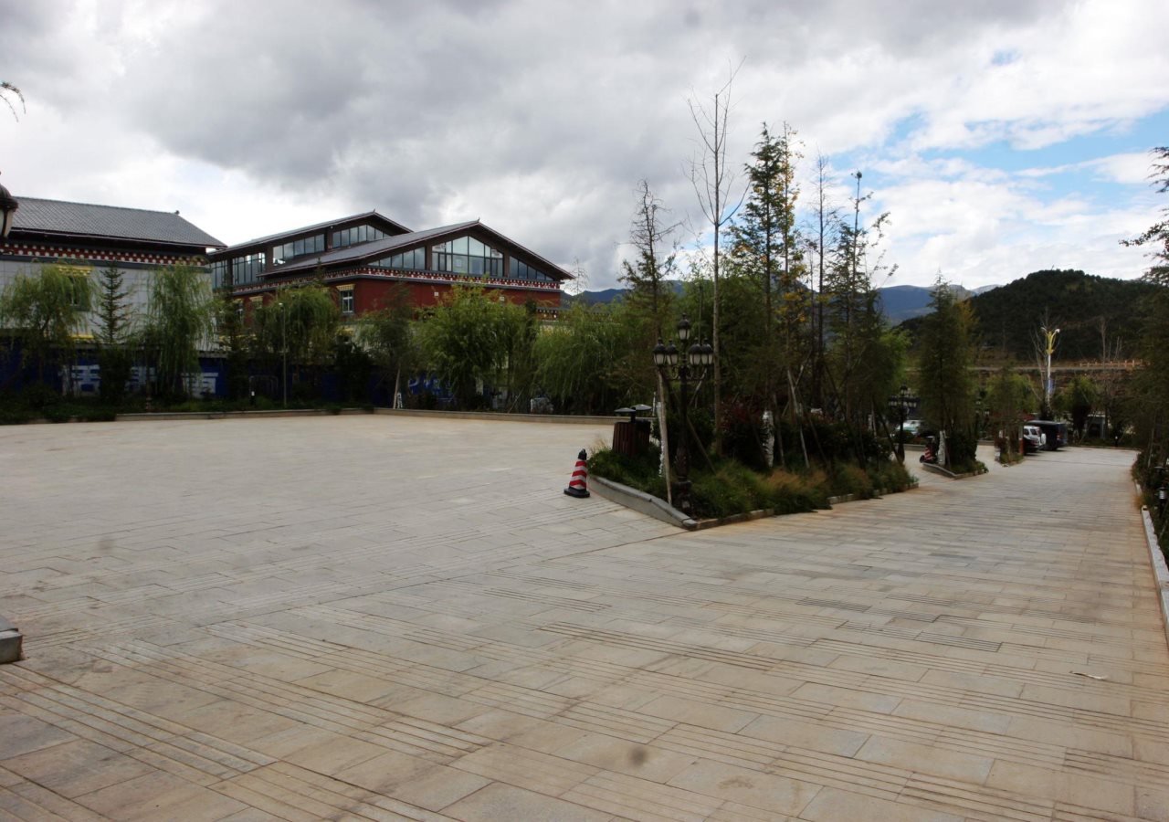 hawthorn by wyndham shangri la old town