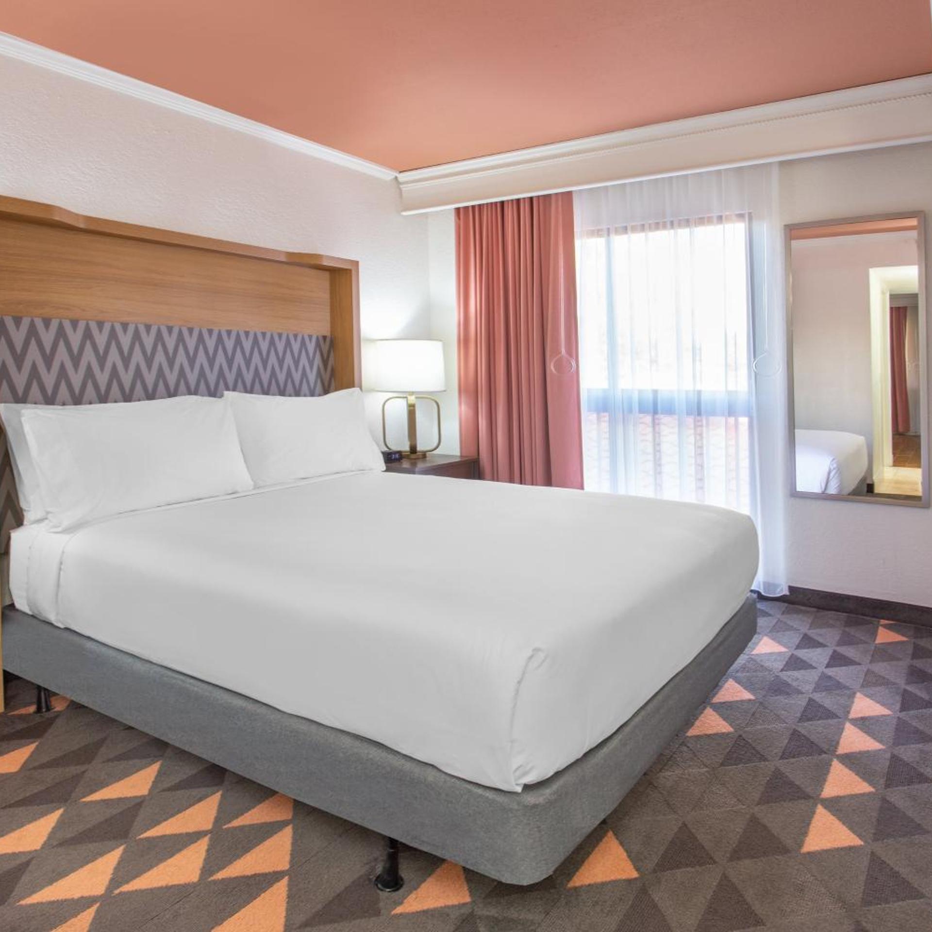 holiday inn and suites boca raton north by ihg