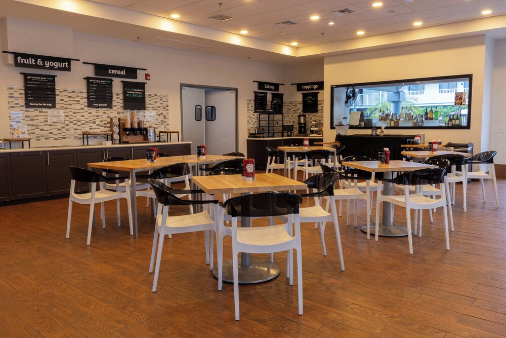 holiday inn and suites boca raton north by ihg