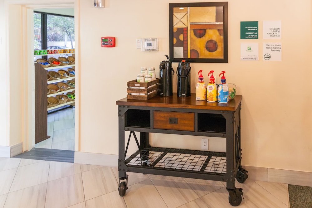 holiday inn and suites boca raton north by ihg