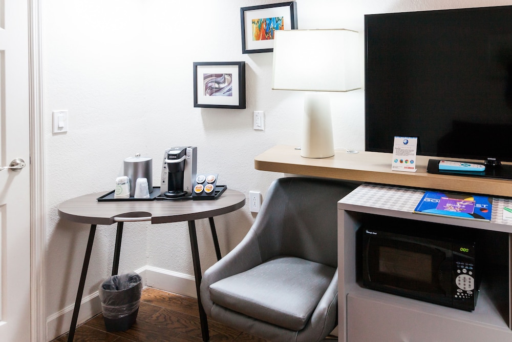 holiday inn and suites boca raton north by ihg