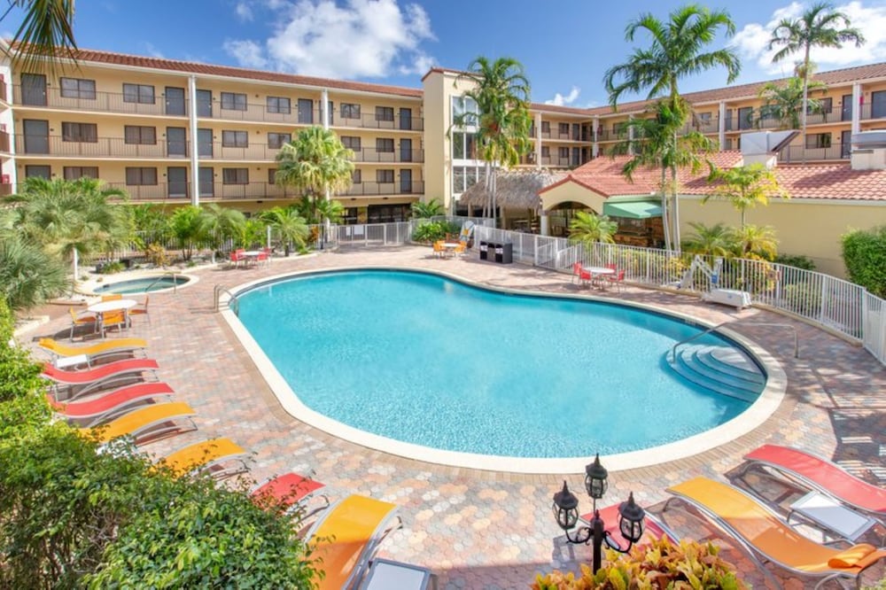 holiday inn and suites boca raton north by ihg