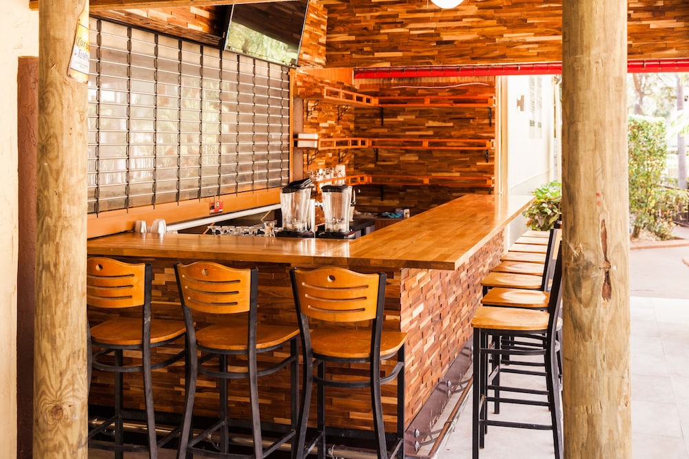 holiday inn and suites boca raton north by ihg