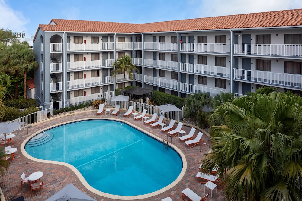 holiday inn and suites boca raton north by ihg