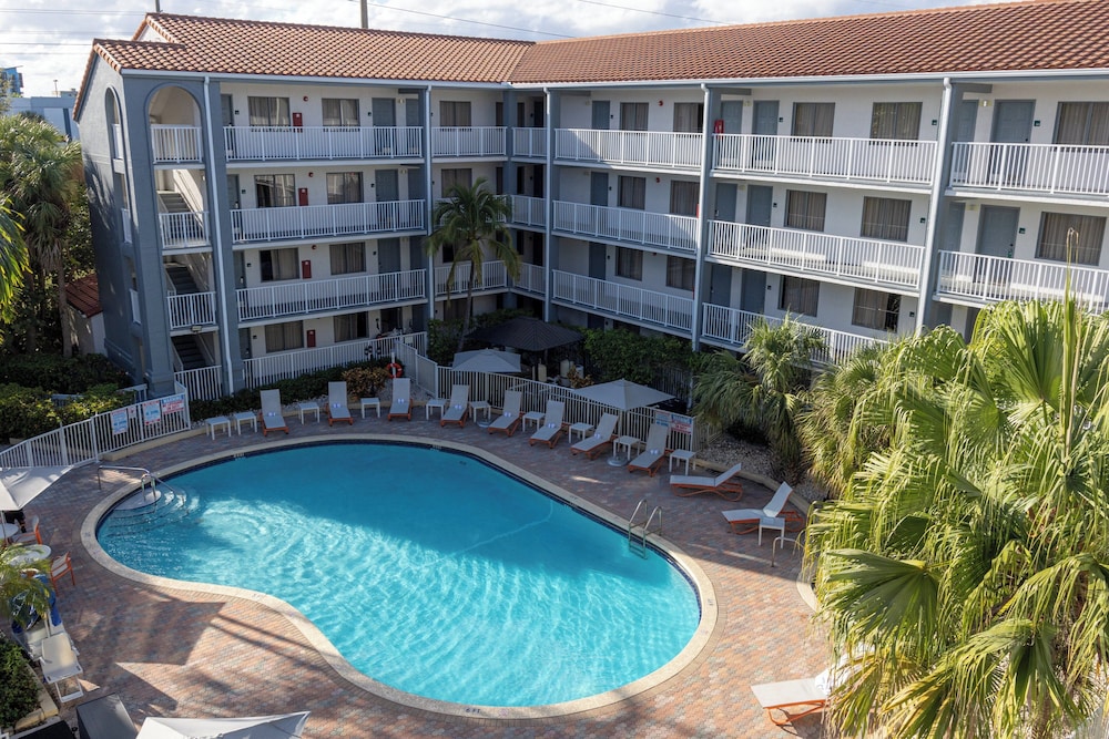 holiday inn and suites boca raton north by ihg