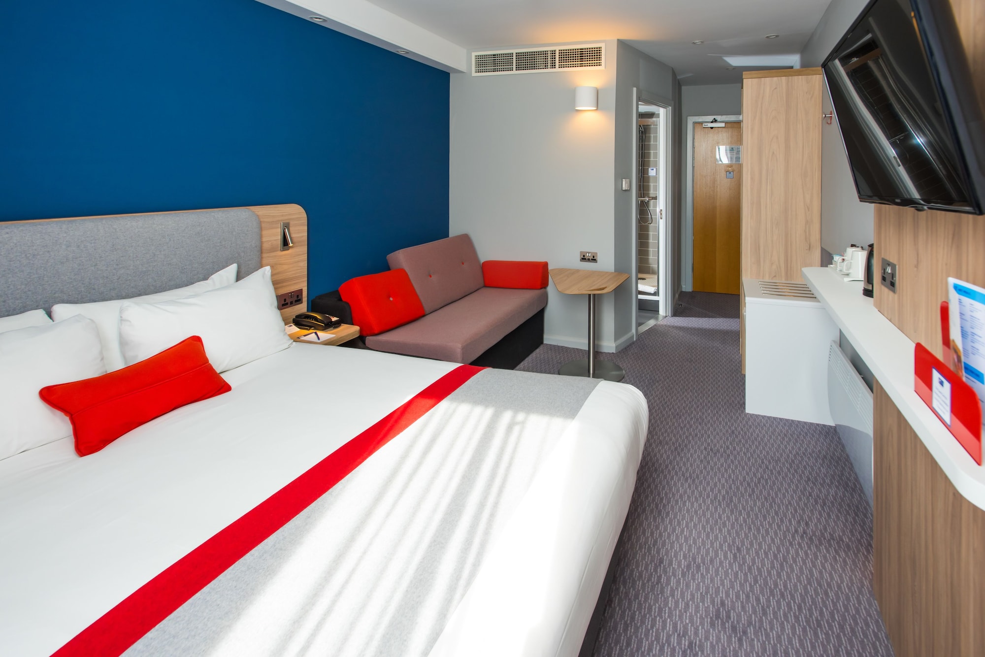 holiday inn express burton upon trent by ihg