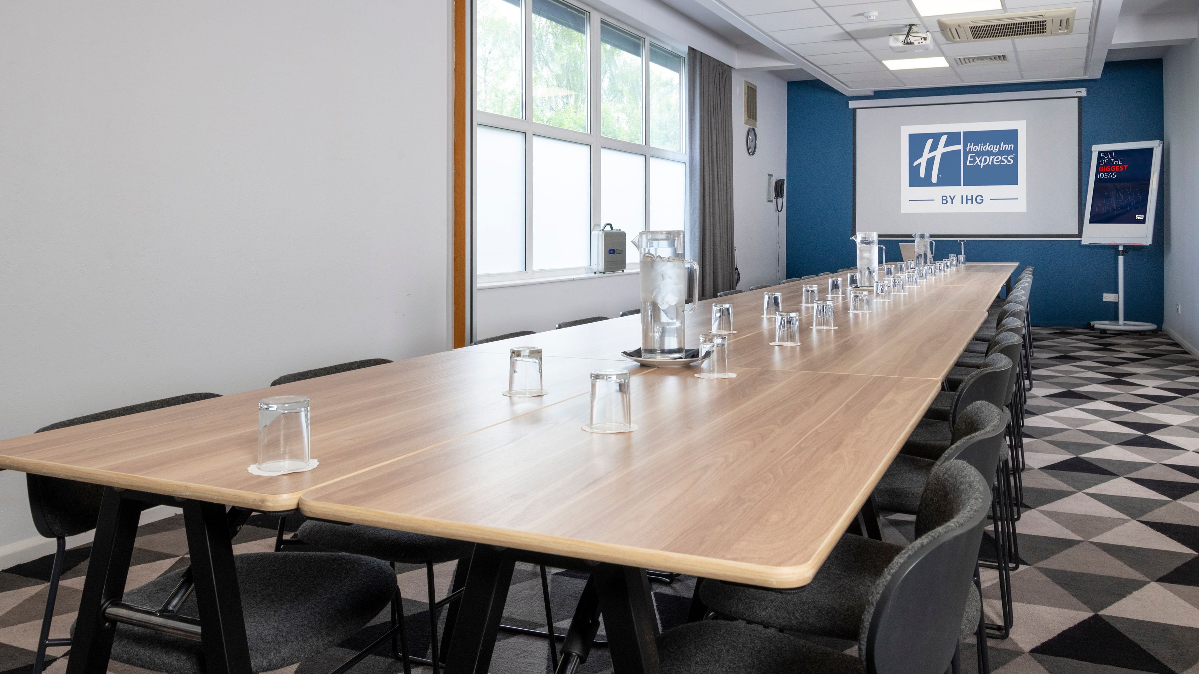 holiday inn express burton upon trent by ihg