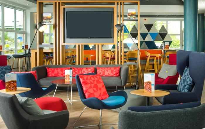 holiday inn express burton upon trent by ihg