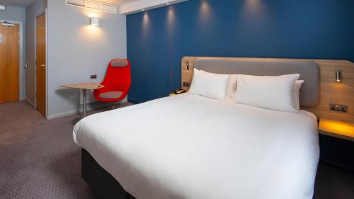 holiday inn express burton upon trent by ihg