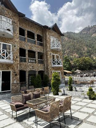 four farm best resort in nainital for family
