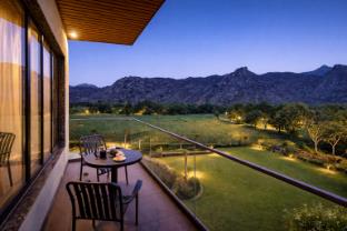 avisa hotel and resort