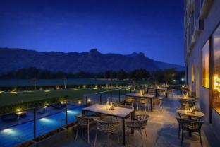 avisa hotel and resort