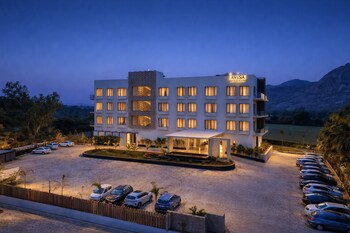 avisa hotel and resort