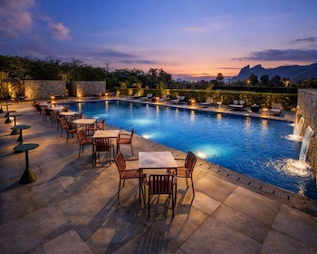 Avisa Hotel & Resort,Abu Road,2 star
