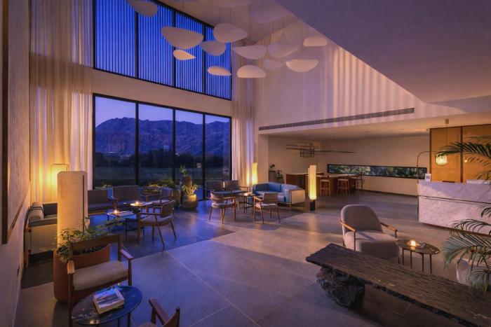 avisa hotel and resort