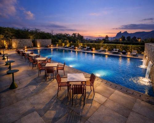 avisa hotel and resort