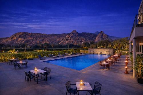 avisa hotel and resort