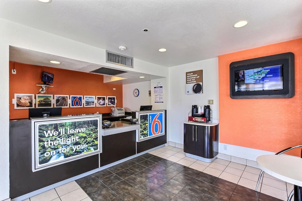 super 8 by wyndham livermore