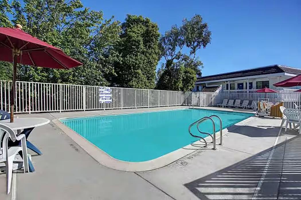 super 8 by wyndham livermore